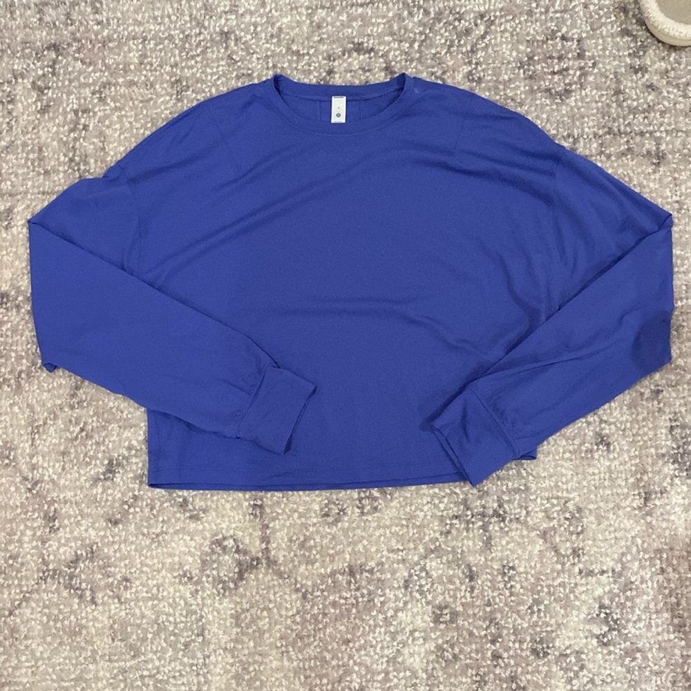 LULULEMON Athletic Long Sleeve SIZE: 4 NWOT